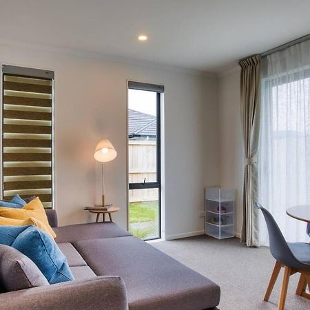 Cozy Retreat On Serene Street Hamilton Exteriör bild