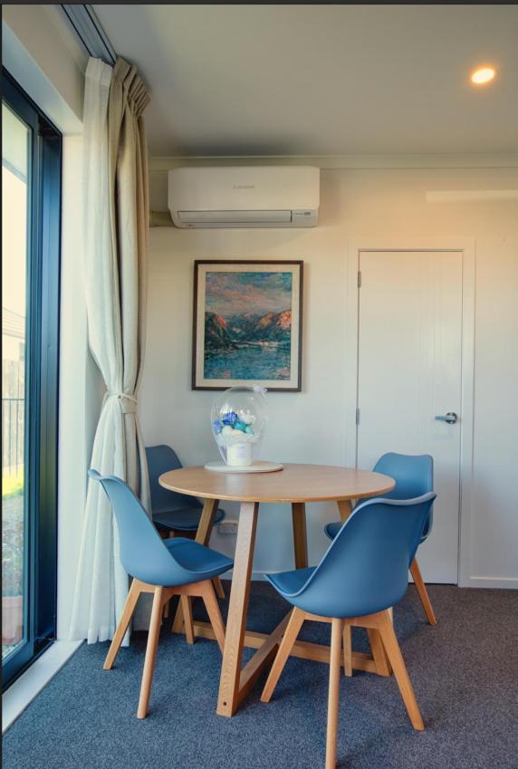 Cozy Retreat On Serene Street Hamilton Exteriör bild